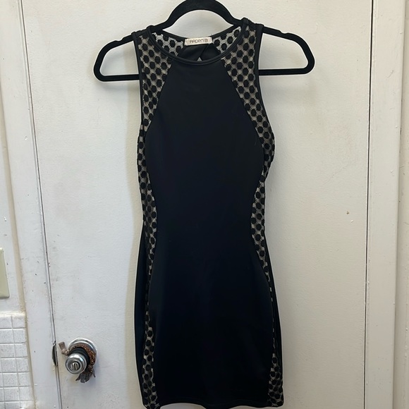 Arden B Dresses & Skirts - Arden B Black dress open back XS